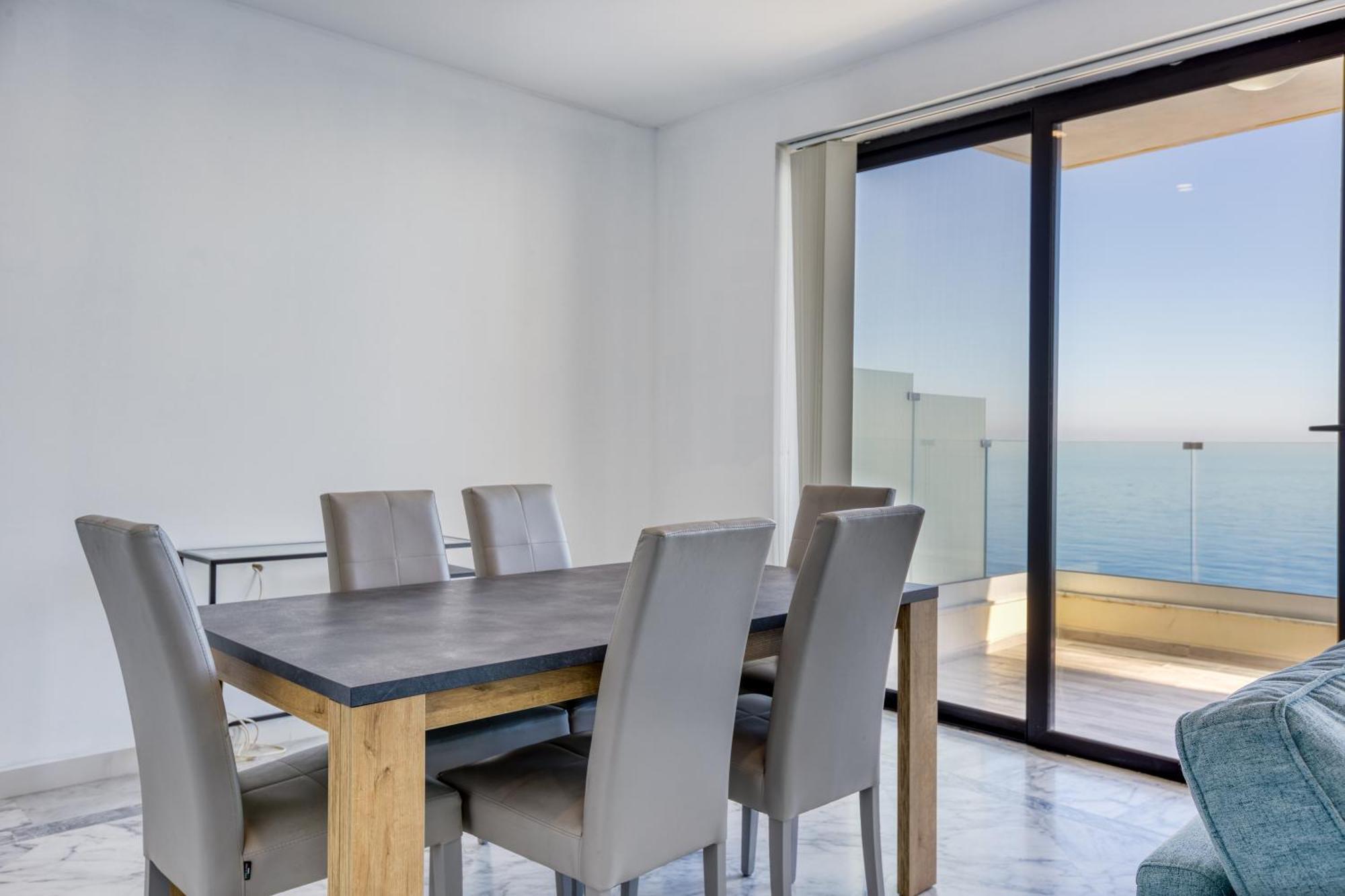 Seafront Sliema Apartment With Balcony & Sea Views By Jl Exteriör bild