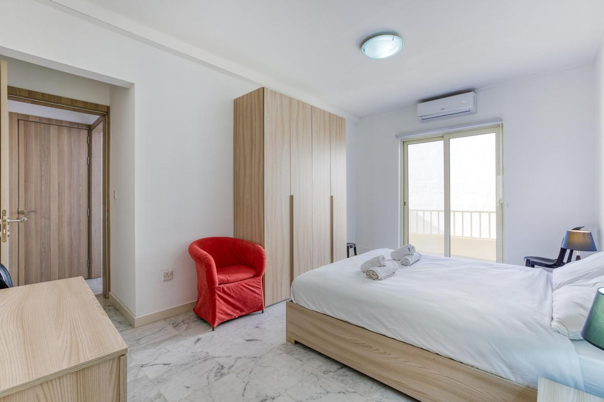 Seafront Sliema Apartment With Balcony & Sea Views By Jl Exteriör bild